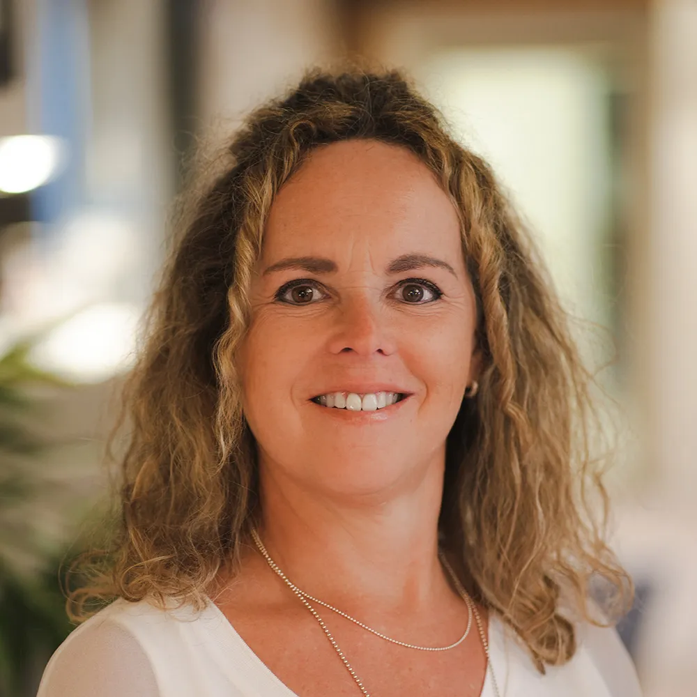 Andrea Maier, Front Office, Pfarrer Kontaktlinsen AG, Portrait